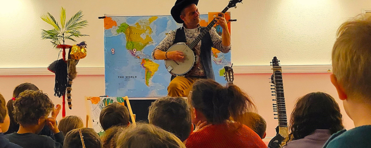 Conte musical Koa le Ukulélé voyageur