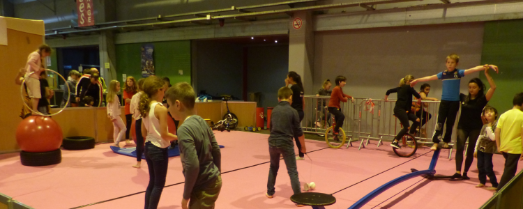 Initiation aux arts du cirque